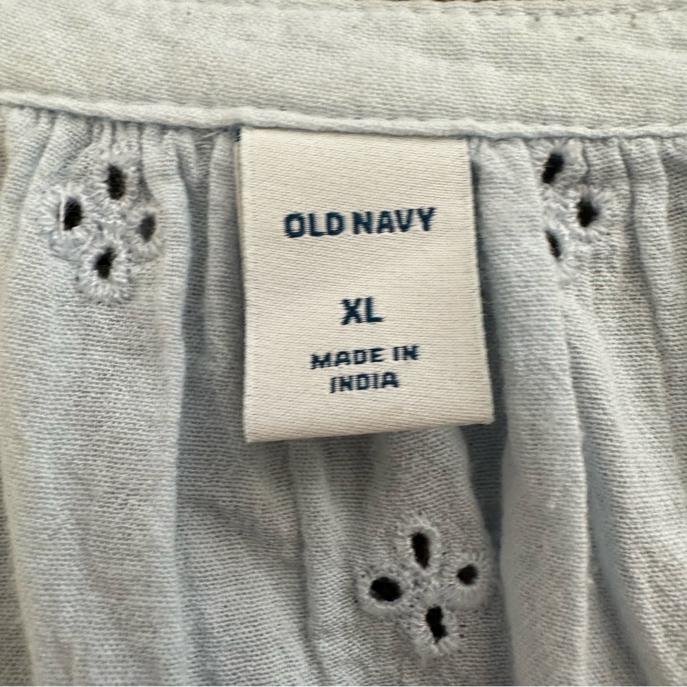 Old Navy Eyelet Blouse Light Blue size XL Women - Picture 3 of 7